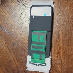 Samsung Galaxy Z Flip4 Silicone Cover with Strap